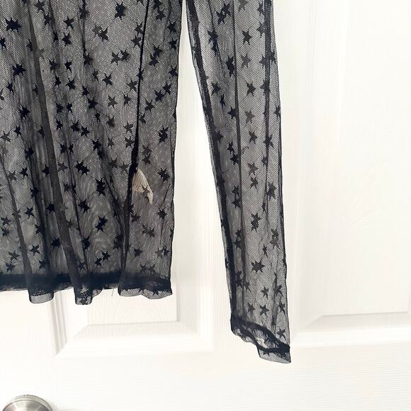 Hem & Thread NWT Black Mesh Long Sleeve Star Embroidered Base Layer Tee M/L - Picture 4 of 7